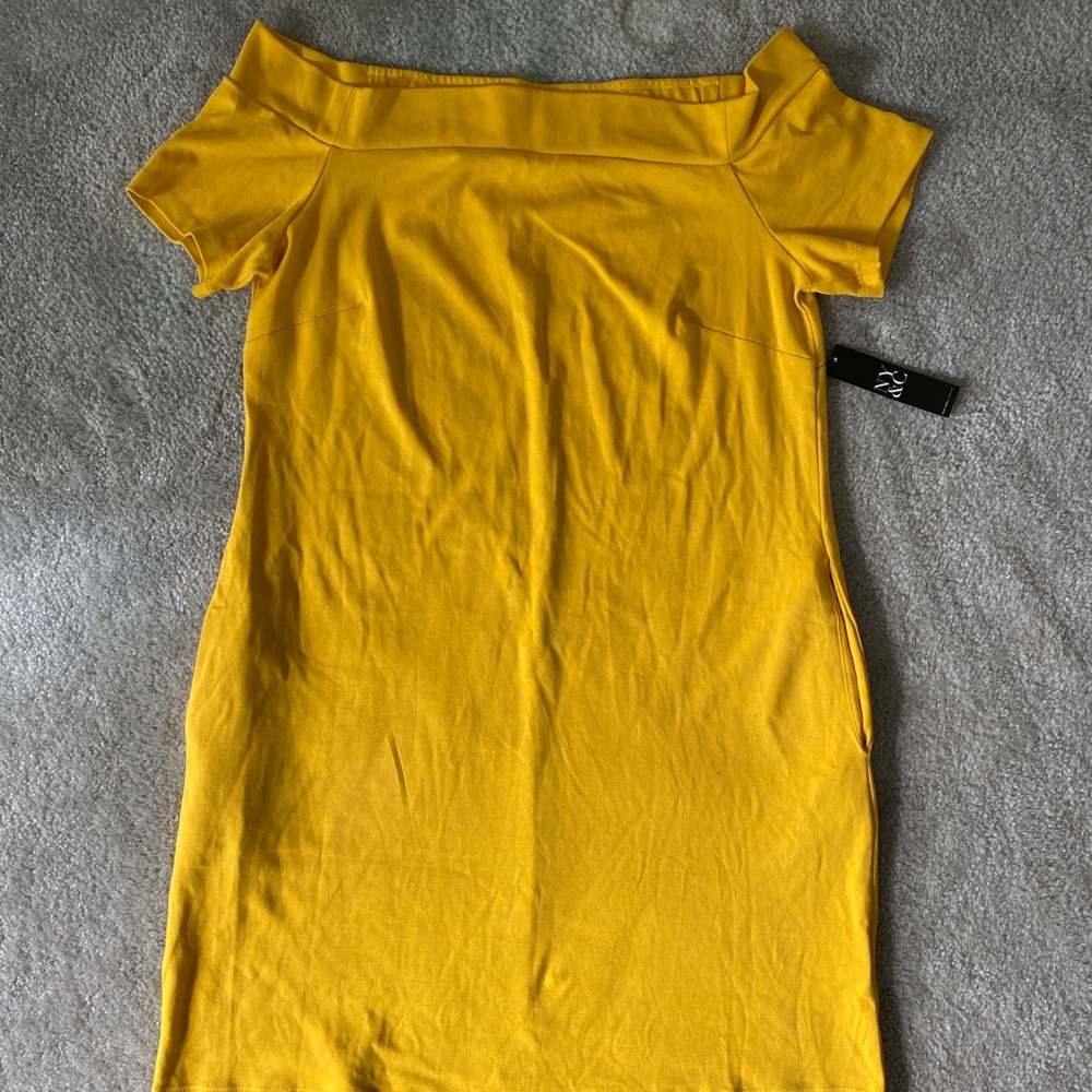 New york and company dress medium Tulip Yellow Shift W Pockets NWT